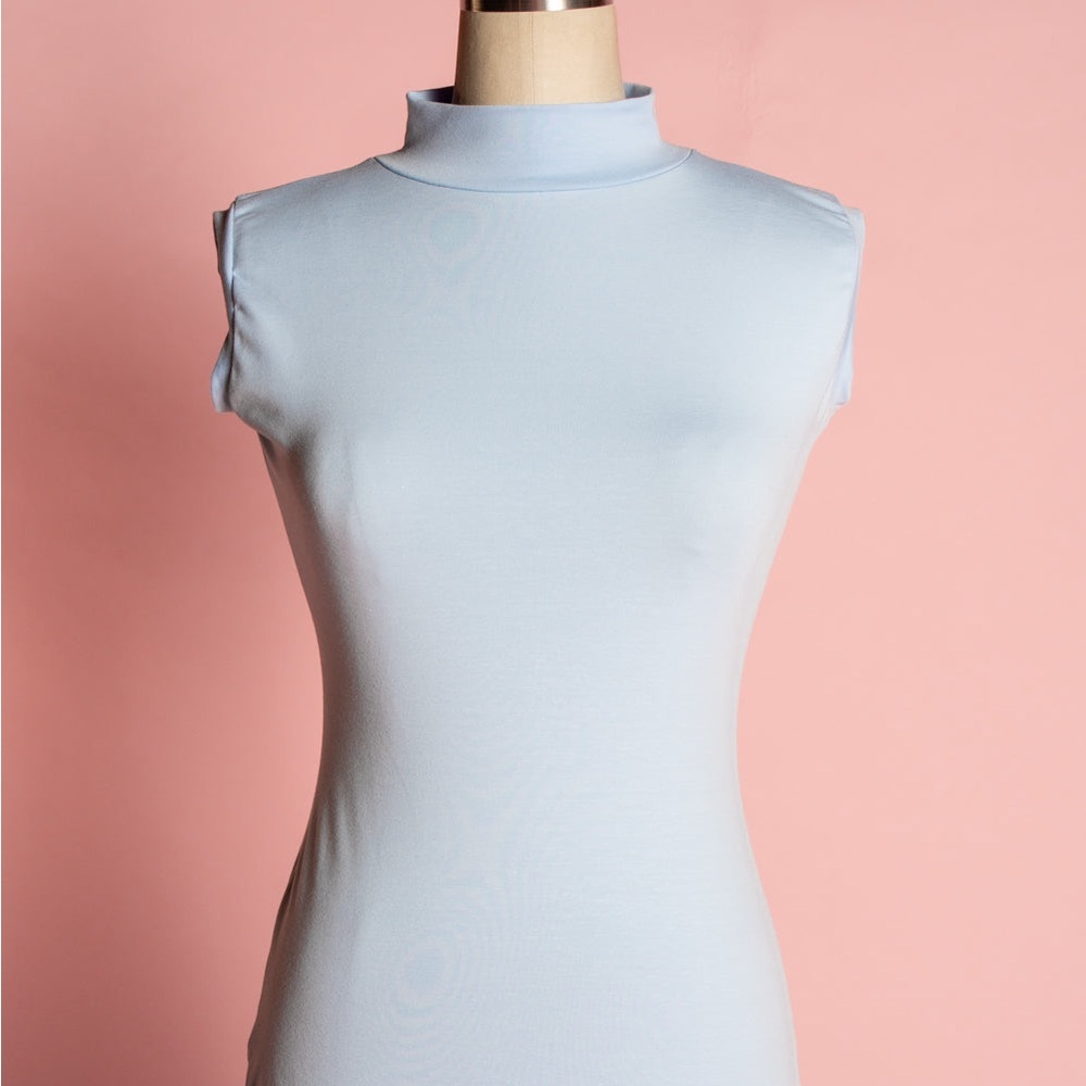 Heart of Haute Light Blue Sleeveless Mock-Neck Tank mod 60s preppy XL